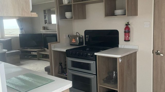 006 Horizon DC Kitchen