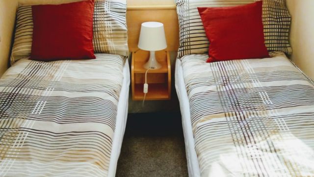 008 Arizona Twin Bedroom