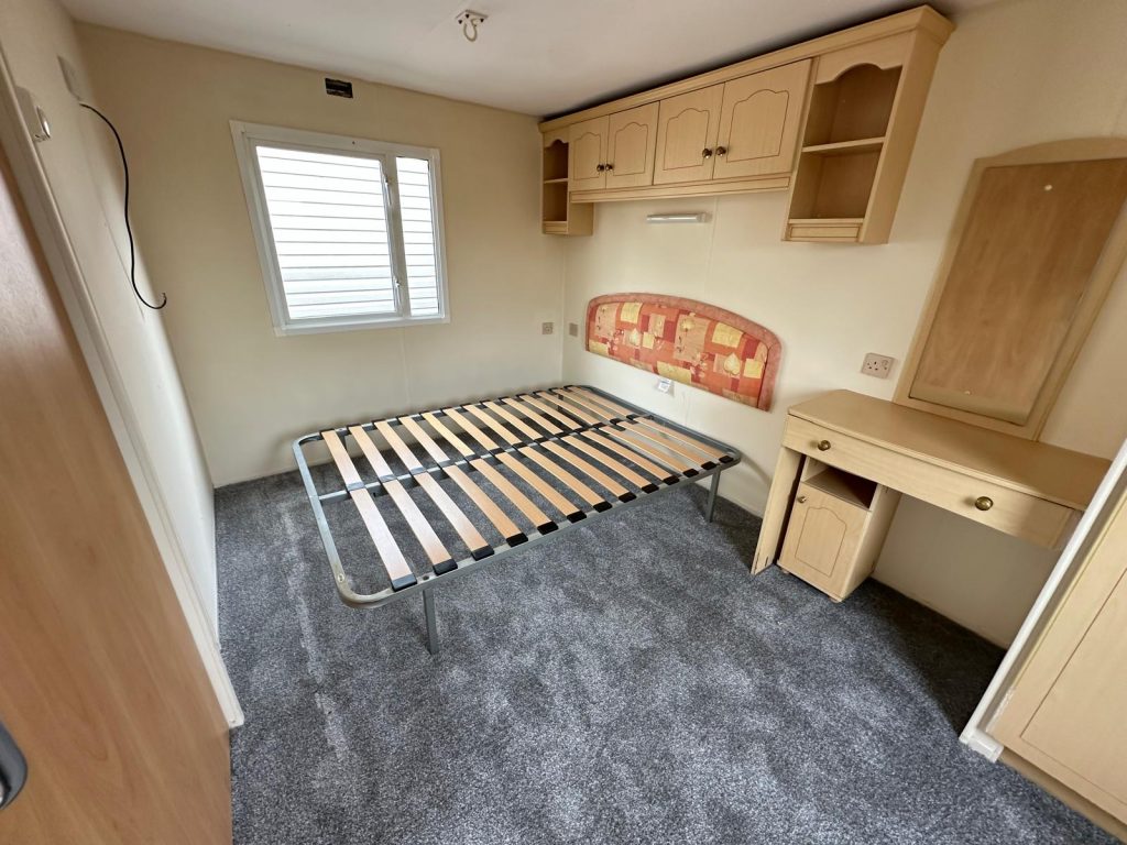 008 double Bedroom