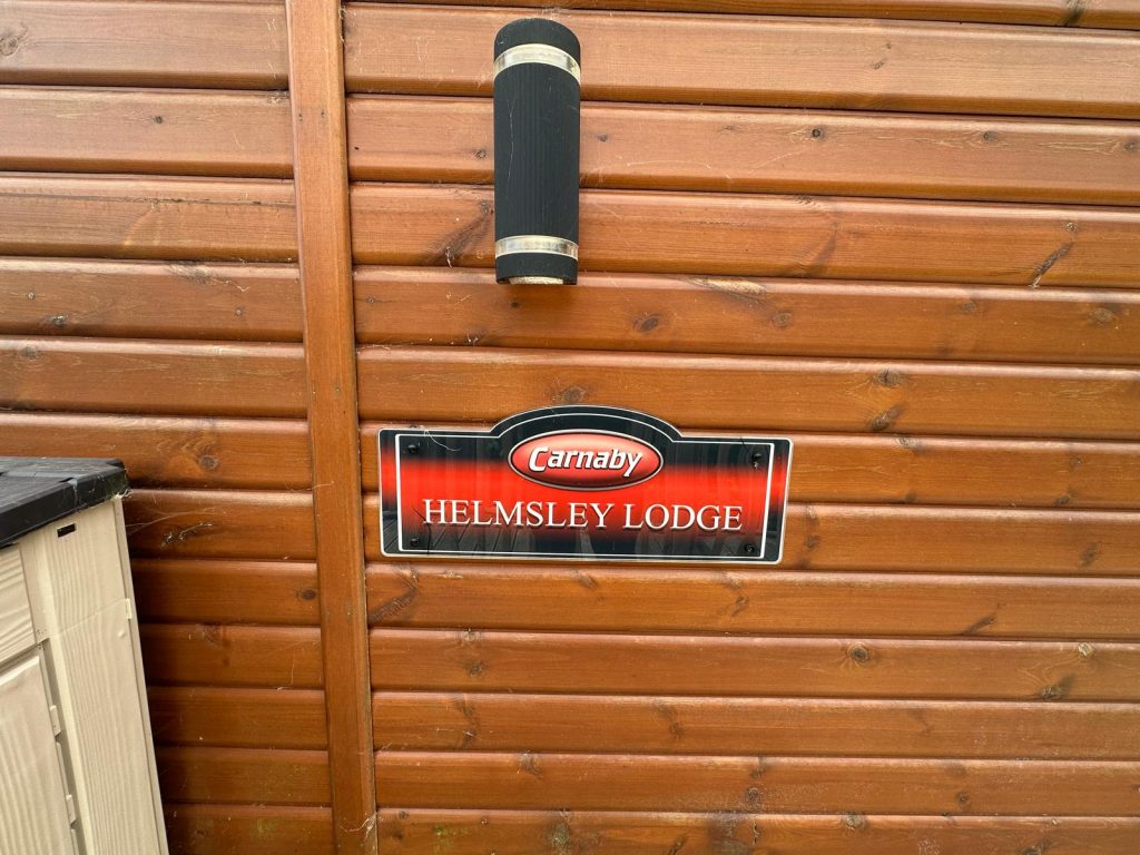 010 Helmsley Lodge