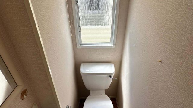 012-Cascade-Toilet