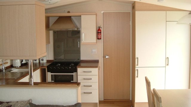 006 Mozelle Kitchen