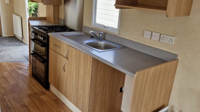 010 Vista Kitchen