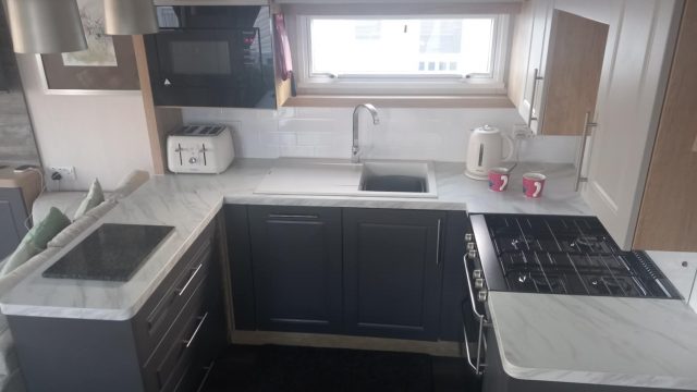 004 Bordeaux Kitchen 2019
