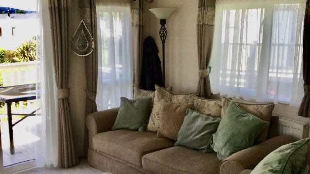 005 Ambleside Premier Lounge