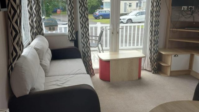 005 Swift Family Lounge
