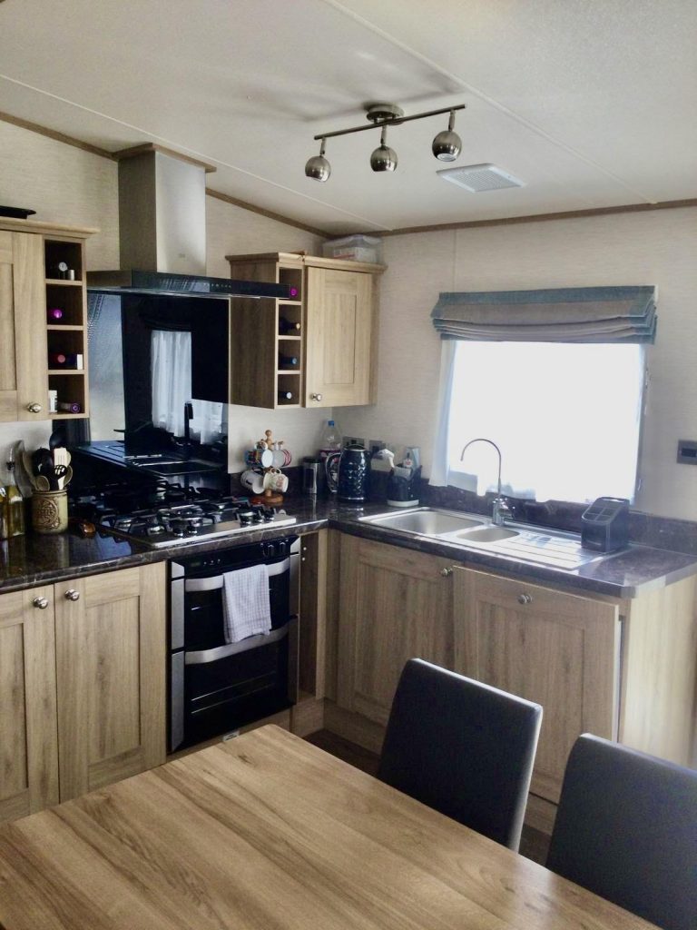 006 Ambleside Kitchen
