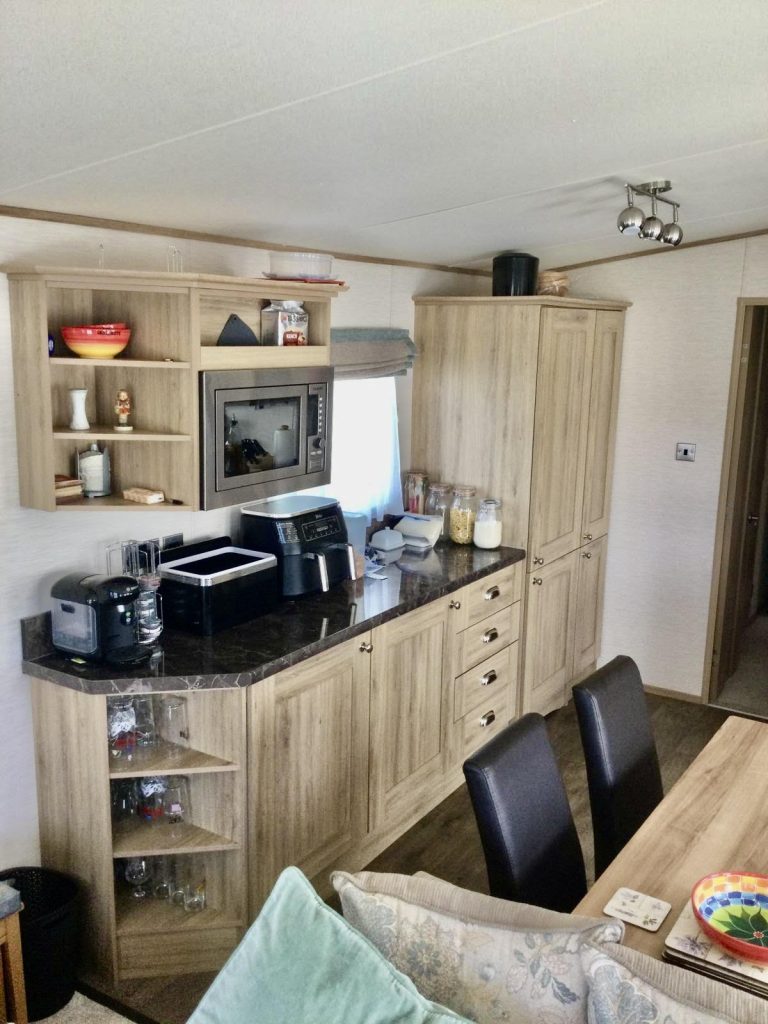 008 Ambleside Kitchen