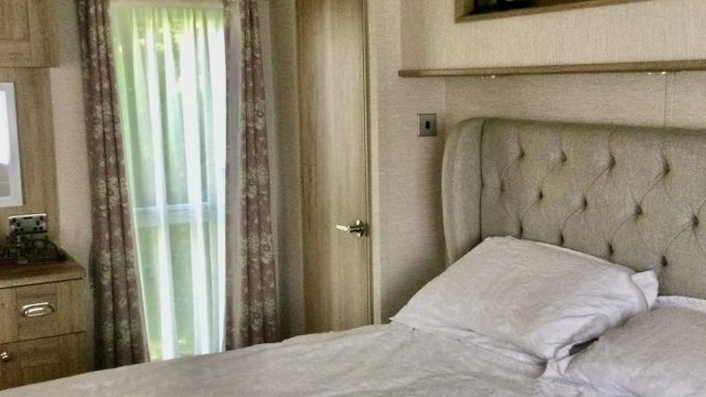 010 Ambleside Double Bedroom