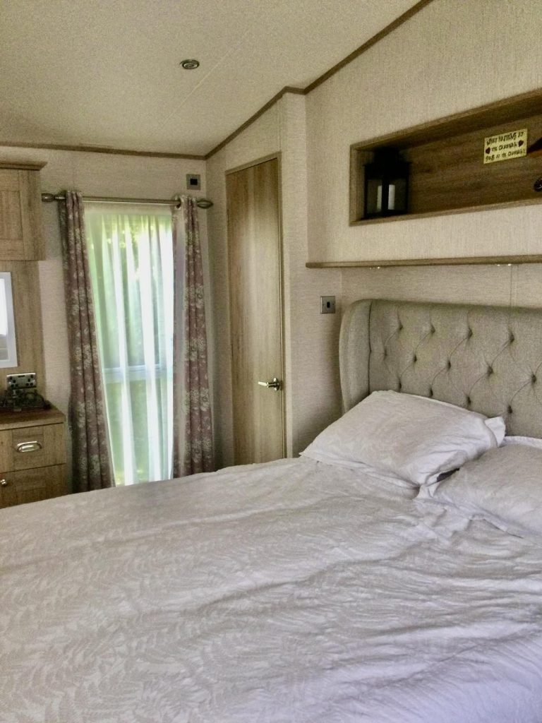 010 Ambleside Double Bedroom