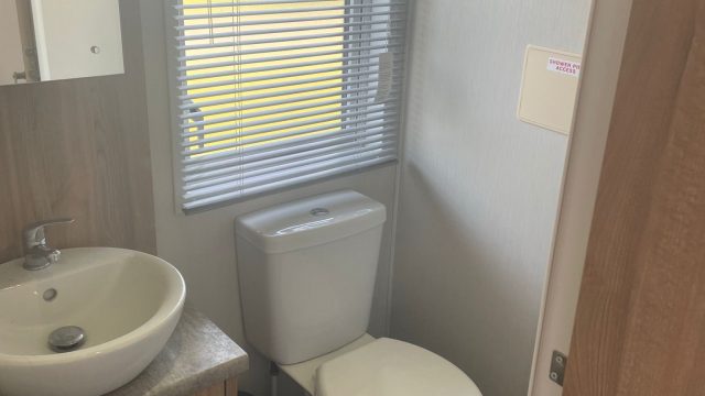 013 Waverly Ensuite