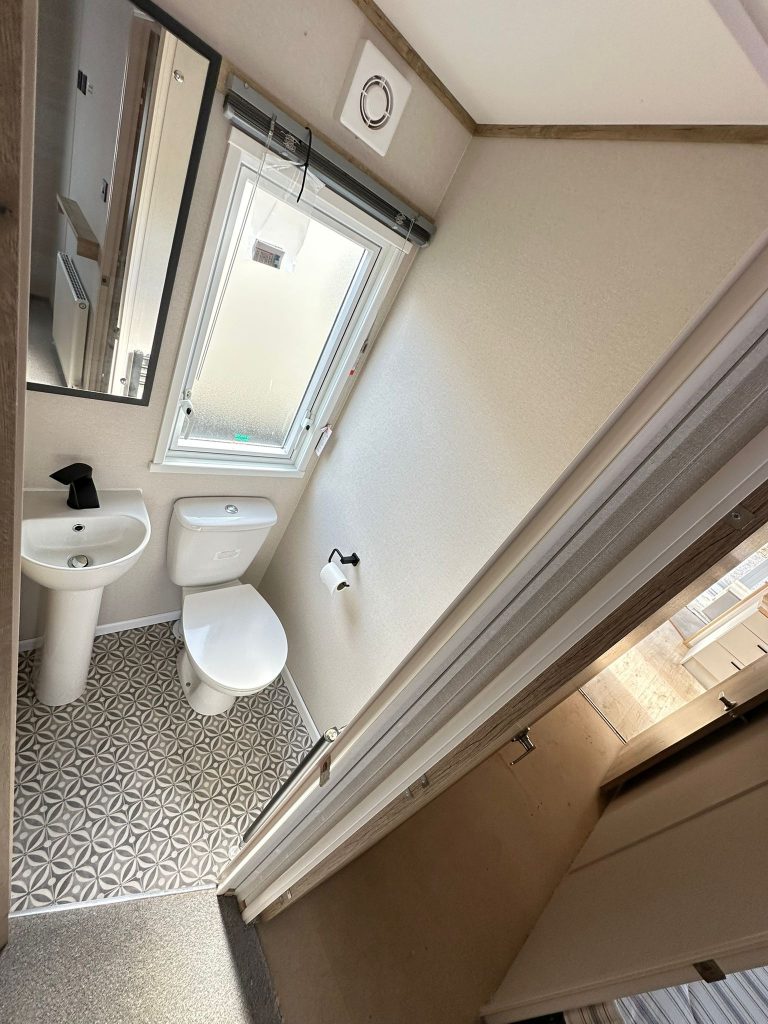 014 St David Ensuite