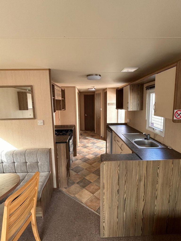 005 Horizon Kitchen