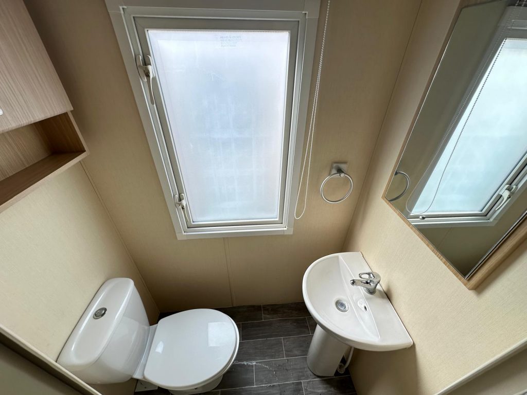 010 Sheraton Toilet