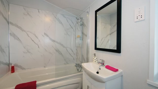 010 newbury-bath-2000×1334-1