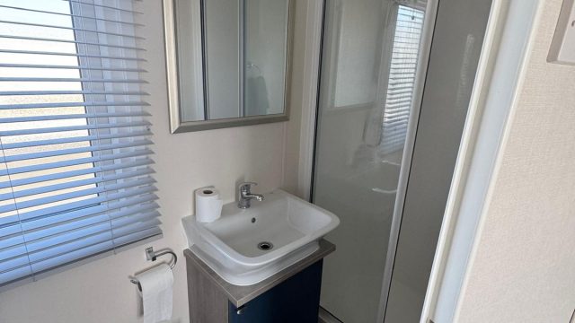 011 Regal Shower